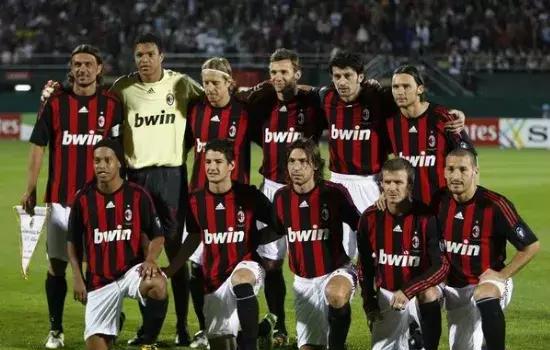 她们从未退 她们从未退