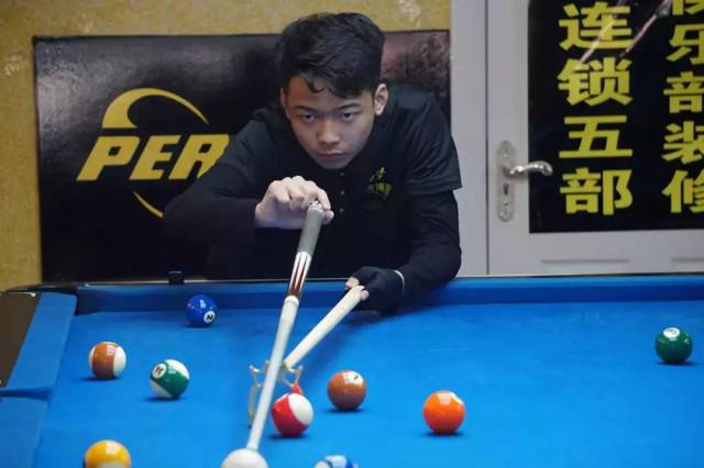 詹姆斯对质 詹姆斯对质