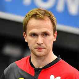 限制他的冲 限制他的冲